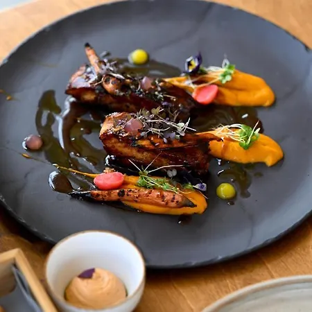 Avaton Garden, Philian And * Skiathos