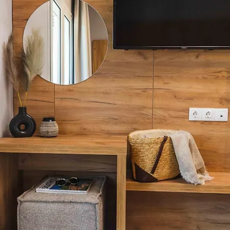 Avaton Garden, Philian And