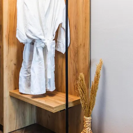 Hotel Avaton Garden, Philian And *