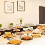Hotel Avaton Garden, Philian And