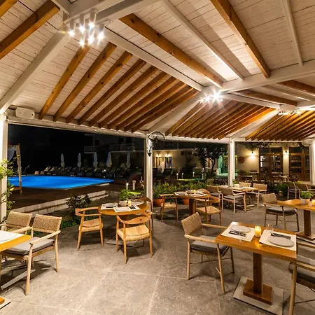 Hotel Avaton Garden, Philian And *