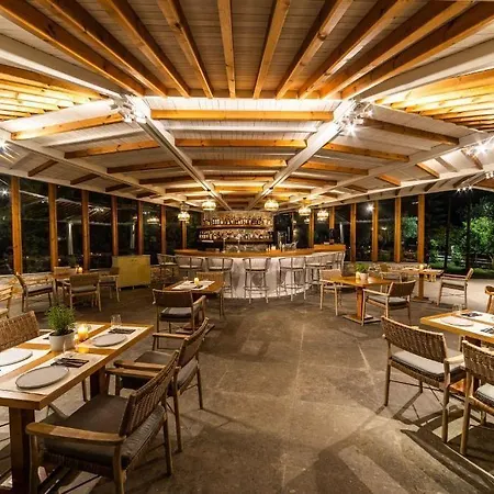 Hotel Avaton Garden, Philian And *