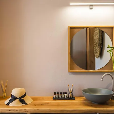 Avaton Garden, Philian And *